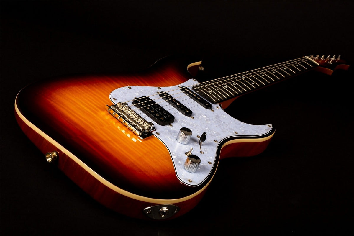 JET Guitars JS 600 BS – elektrische gitaar – S-stijl HSS Mahonie met gevlamd esdoorn top, Sunburst