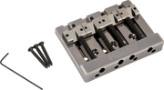 Fender 0994411400 HiMass String-Through 4-Snarige Basgitaarbrug met Messing Zadels Zwart Chroom