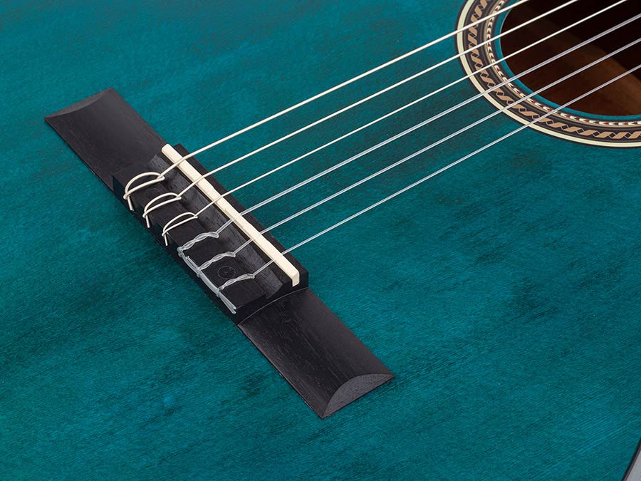 Valencia VC204TBU Klassieke gitaar 4/4 – Transparent Blue afbeelding 4