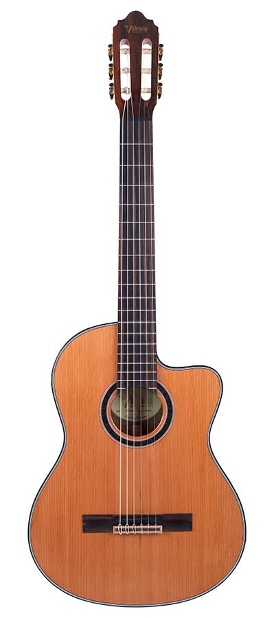slim body klassieke gitaar 4/4, solid red cedar top, mahonie zij- en achterblad, Fishman pickup, ta