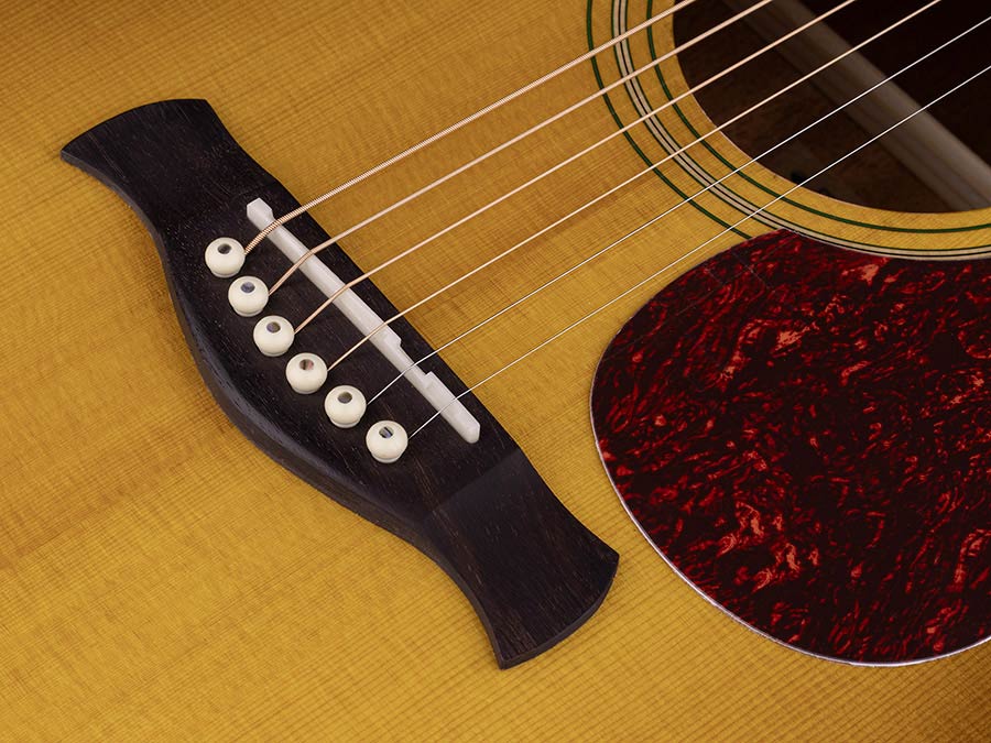 Richwood HSA-40-HB Heritage Series auditorium gitaar met massief sparren bovenblad, edge honeyburst