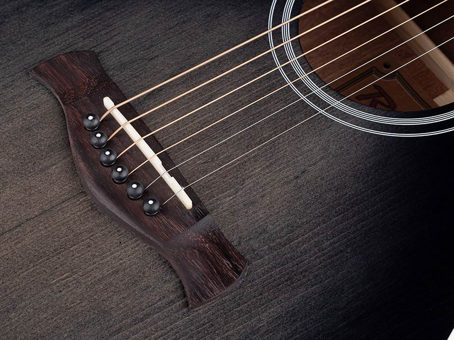 Richwood HSDS-42-TBK Heritage Series dreadnought gitaar met massief sparren bovenblad, transparant zwart