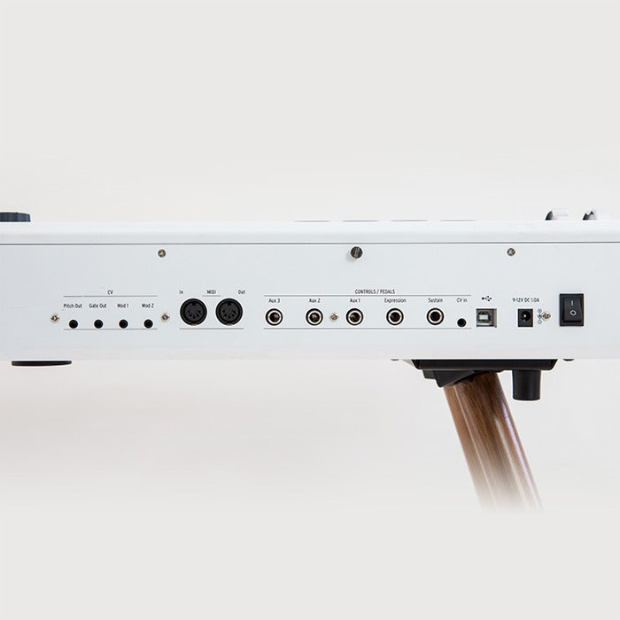 Arturia Wooden legs afbeelding 3