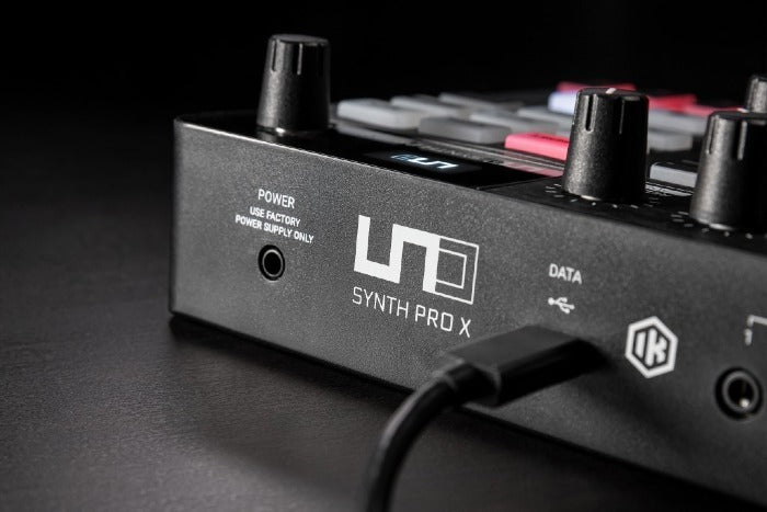 IK Multimedia UNO Synth X Pro afbeelding 3