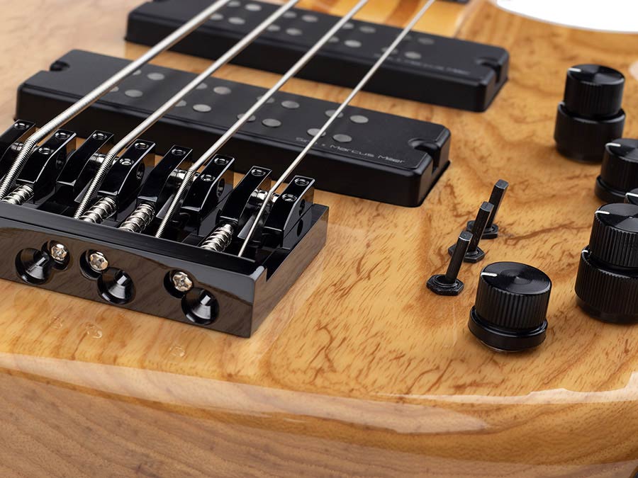 Sire M5+ S4 Marcus Miller 4-snarige actieve basgitaar natural