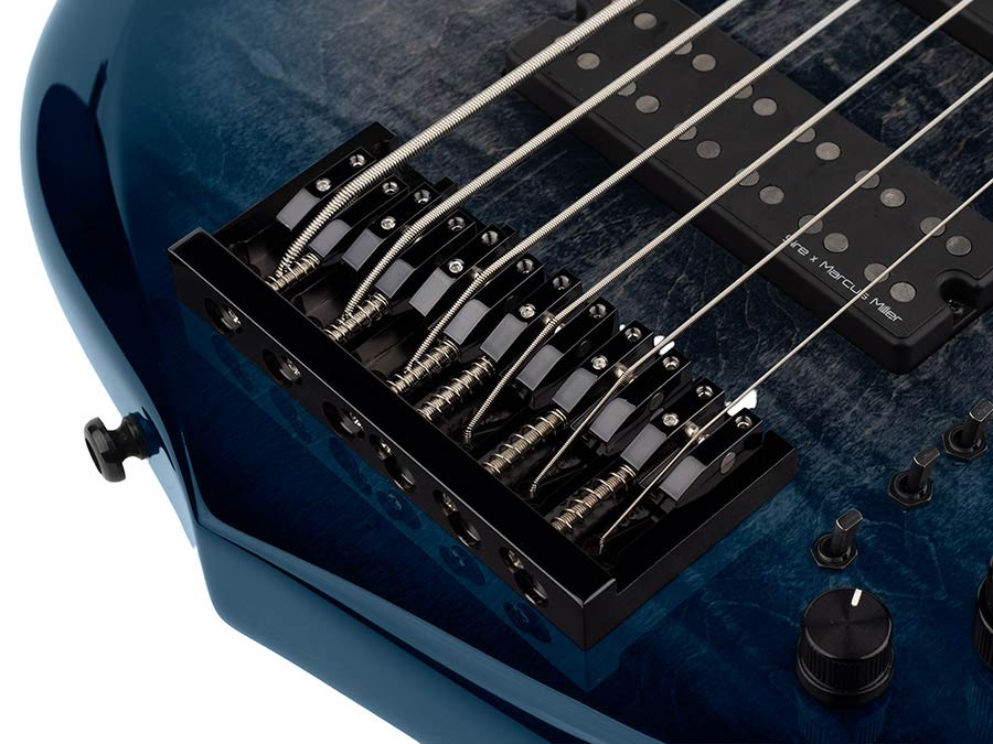 Sire M7+ A6 Marcus Miller 6-snarige actieve basgitaar transparent blue