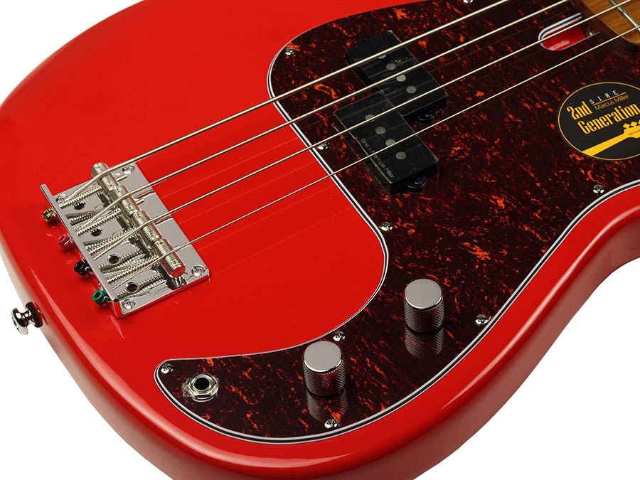 Sire P5 A4 Marcus Miller 4-snarige passieve basgitaar dark red