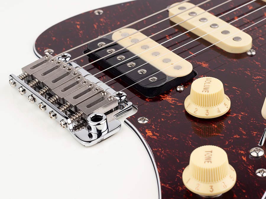 Sire S7 Larry Carlton elektrische gitaar antique white