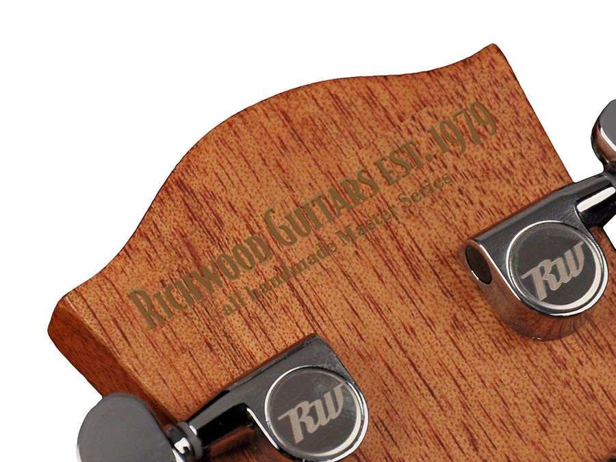 Richwood D-240 All Solid Master Series custom shop dreadnought, sparren, glanzend en mahonie