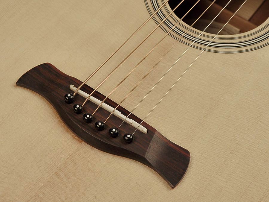 Richwood P-40 Master Series handgemaakte parlor gitaar, massief sparren en mahonie, glanzend afgewerkt