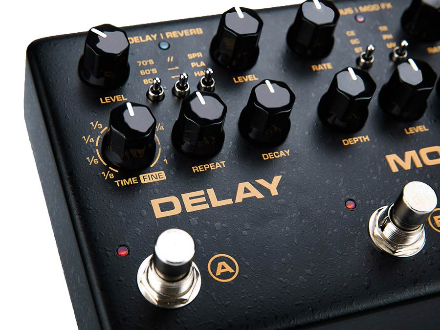 NUX: gitaar multi effect pedaal, analoge overdrive + distortion, digitale modulatie +delay, midi control