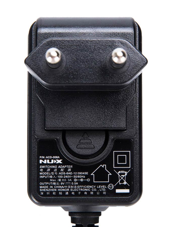 NUX: 9 Volt adapter