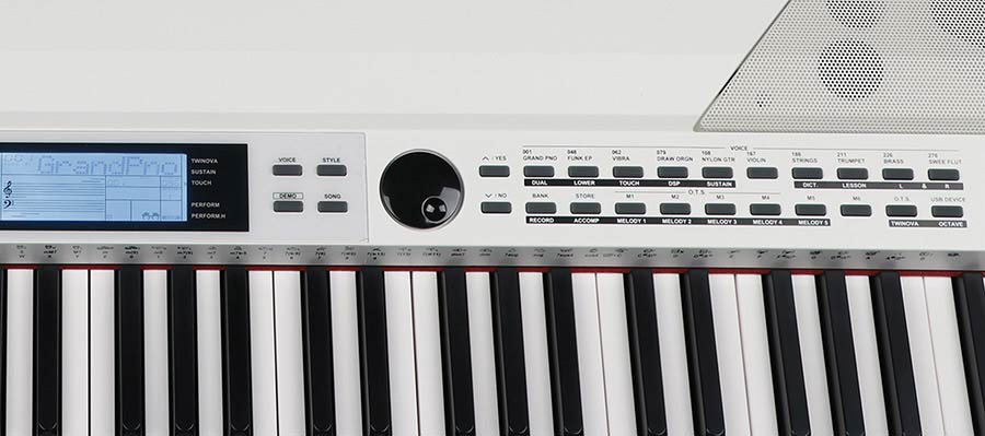 digital stage piano with accompaniment, 88 keys hammer action (GAS-II), 2 x 20 W, white