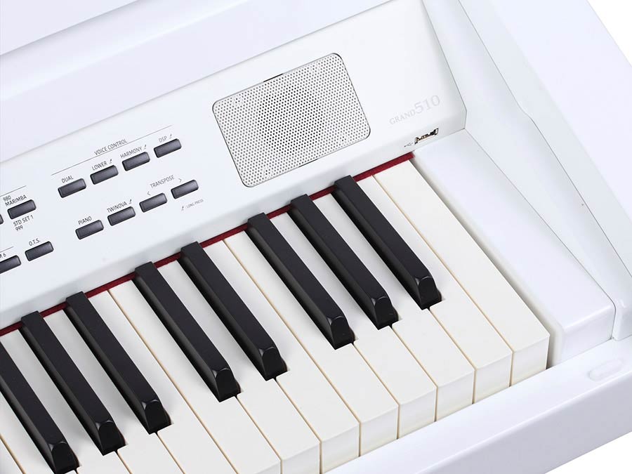 digital baby grand piano, 88 keys graded hammer action, triple sensor (GP3), 2 x 100 W, white