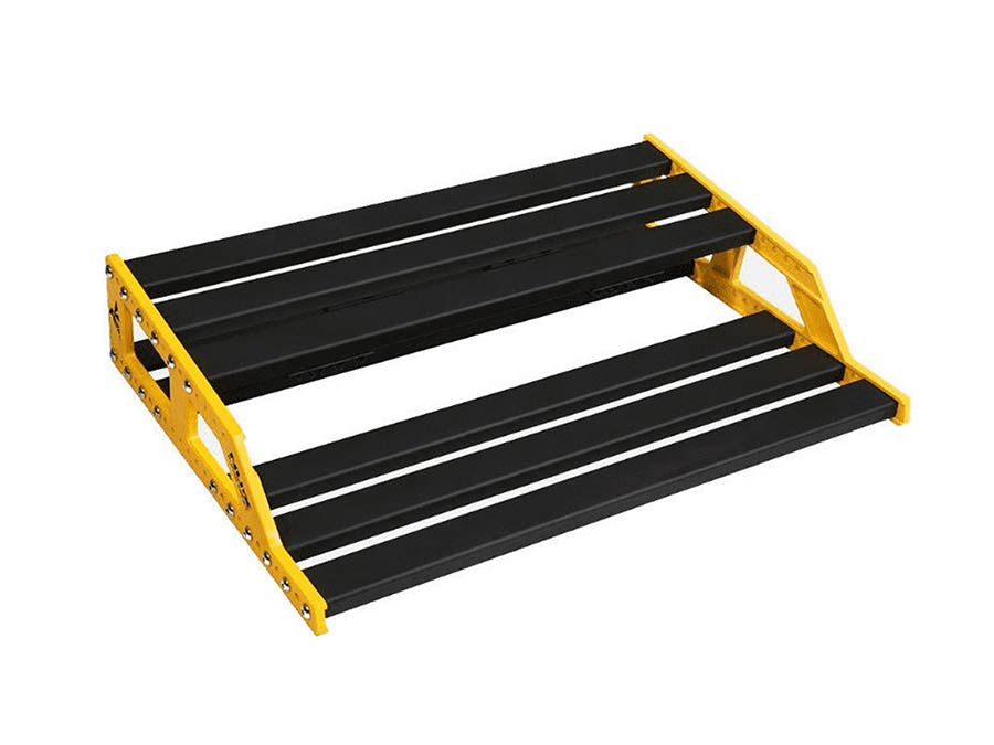 NUX: pedal board Bumblebee L, 445mm (W) x 320mm (D) x 90mm (H), with carry bag