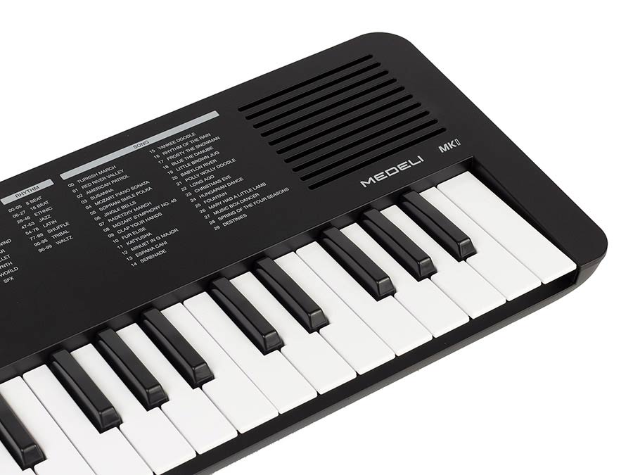 keyboard, 37 mini-size keys, with USB-C cable for power supply, 1 x 2 W, black