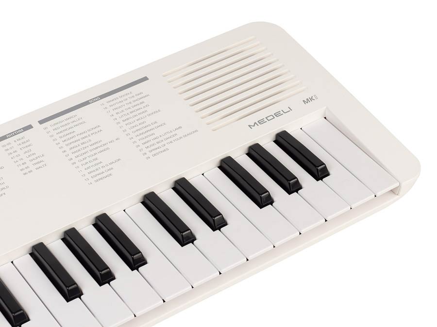 keyboard, 37 mini-size keys, with USB-C cable for power supply, 1 x 2 W, white