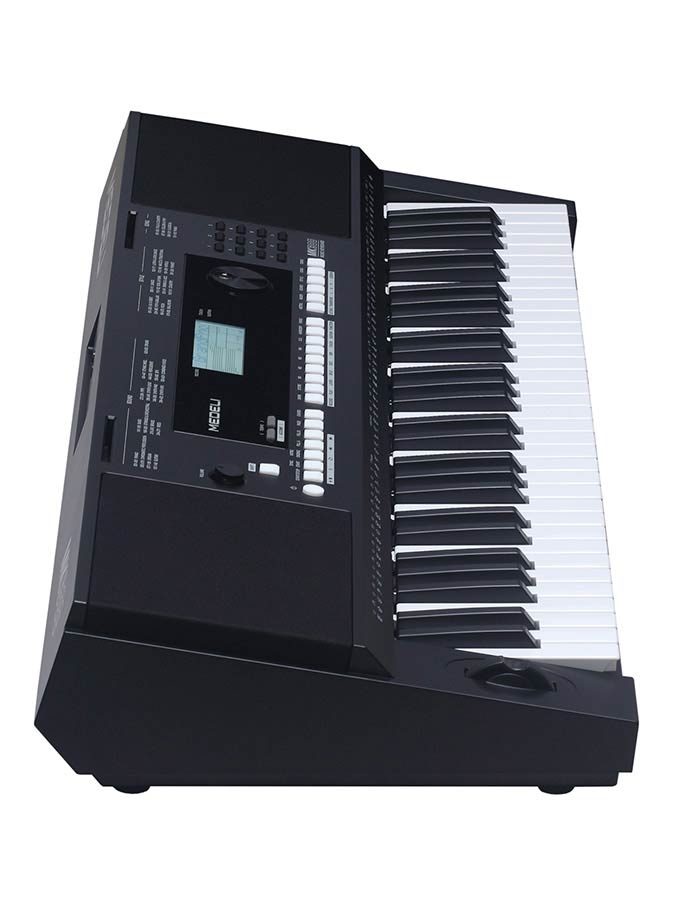 keyboard, 61 touch sensitive keys, backlit LCD, pitch-bend,  2 x 15 W