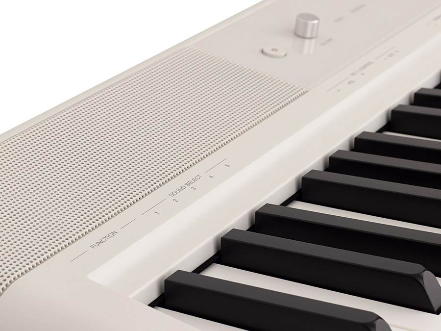 digital compact stage piano, 88 keys hammer action (GAC), 2 x 25 W, white