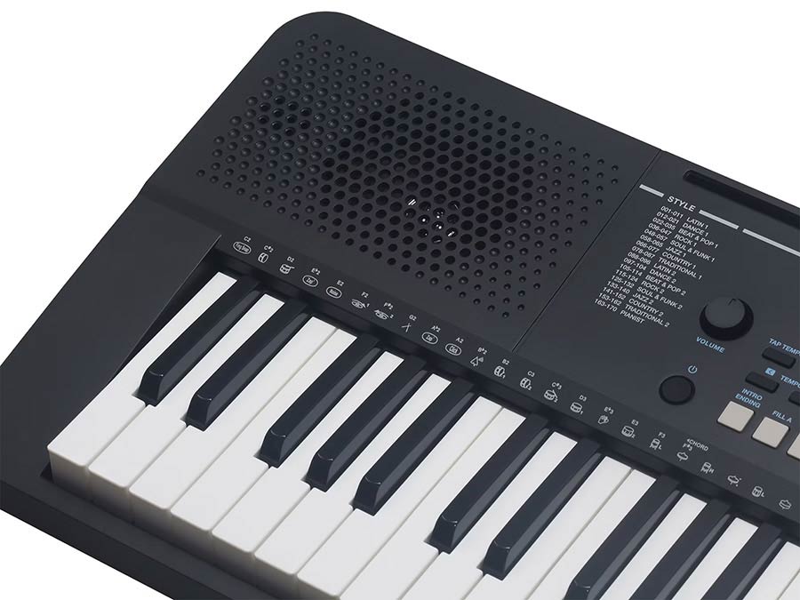 keyboard, 61 touch sensitive keys, 2 x 2,5 W